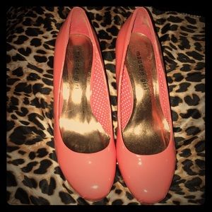 Madden girl pumps